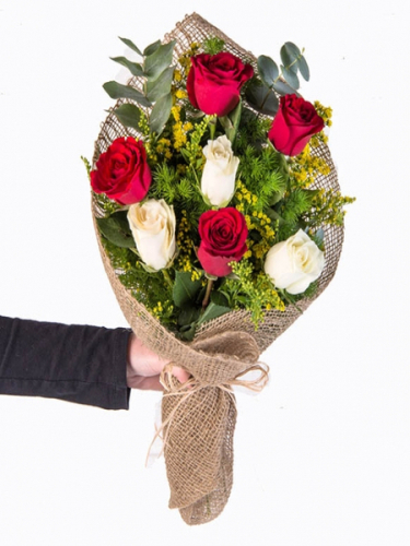 Kırmızı Beyaz Gül Buketi