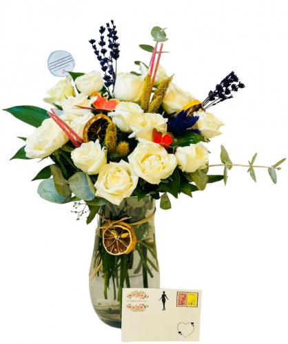 Cam Vazoda 15`li Beyaz Gül