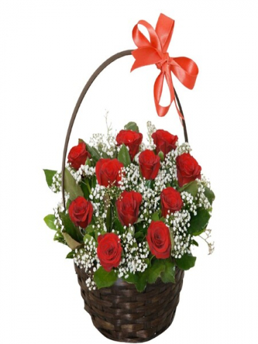 11 Güllü Çiçek Sepeti